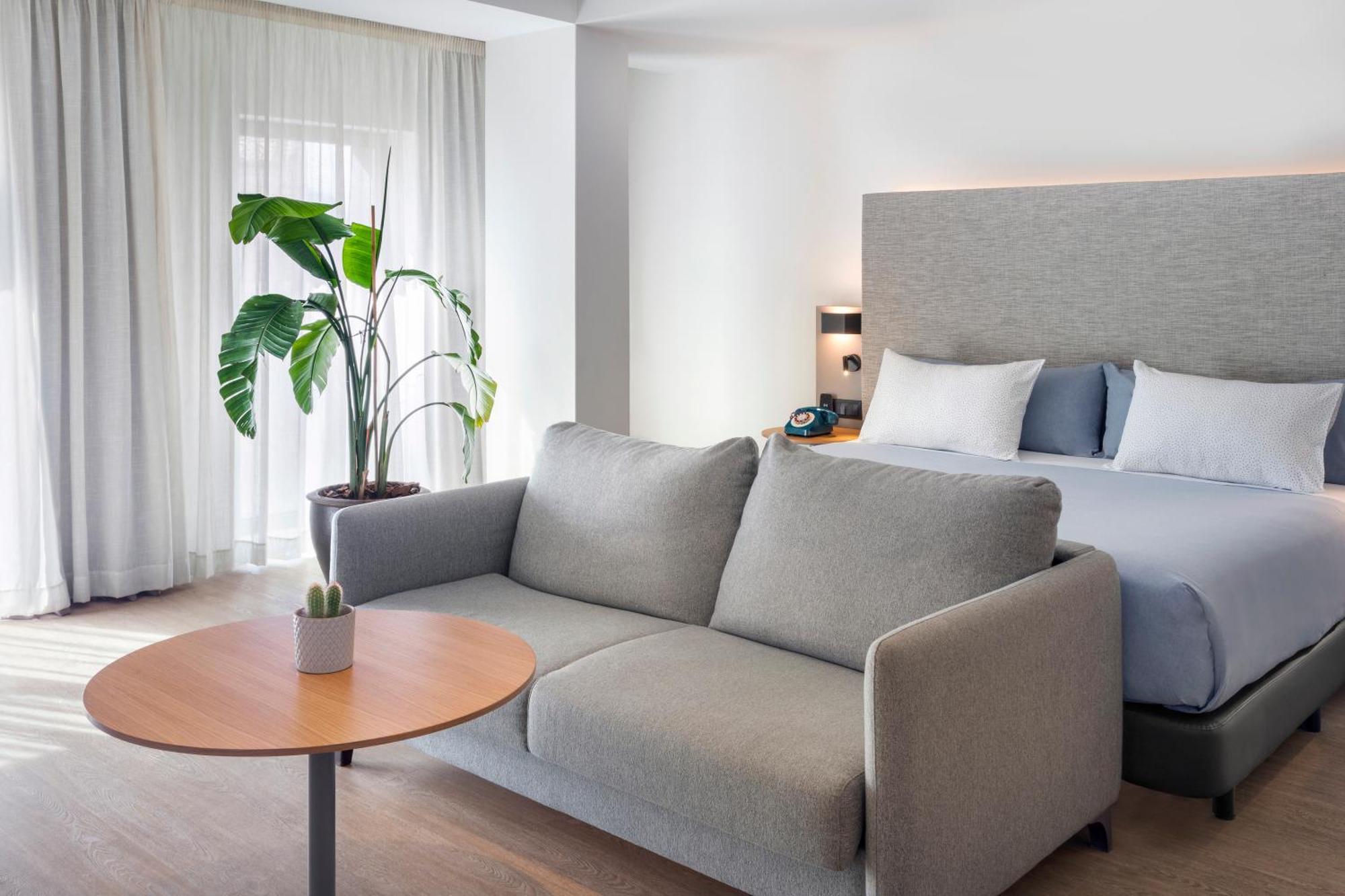 Innside By Melia Zaragoza Eksteriør bilde